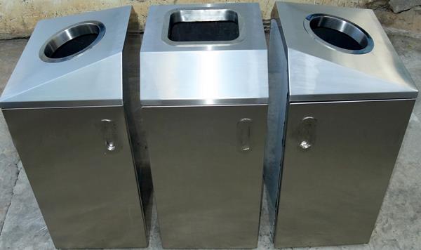 Thùng chứa rác - Cơ Khí Nhất Tâm - Công Ty TNHH Sản Xuất Thương Mại Nhất Tâm Metal